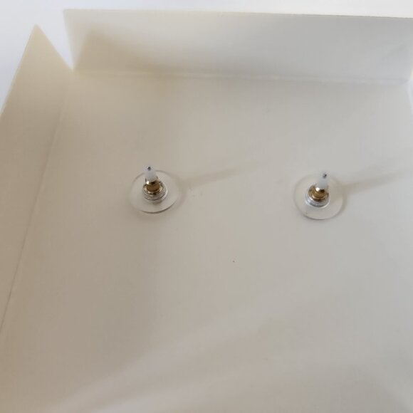 Disney Baublebar Evil Queen Earrings Disney Villain Stud Earrings One Pair New - Picture 3 of 4